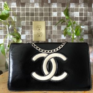 Chanel woc crossbody bag